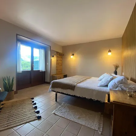 Country house Larre Aundi